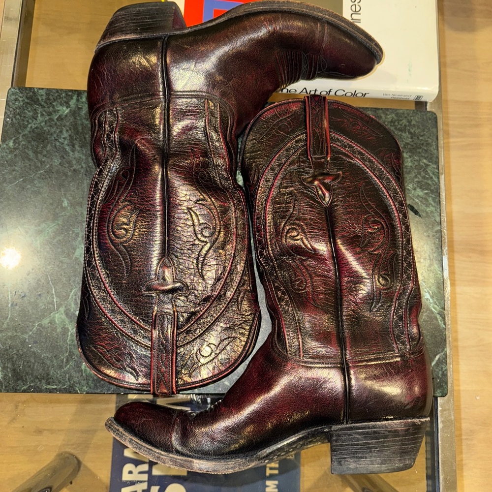 Lucchese black cherry burgundy Leather Cowboy Boots - size 8.5
